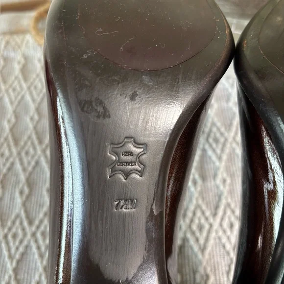 Via Spiga Oxford 3 1/2” heels Cooper/Brown Patent Leather. Women’s Size 7 1/2 - Picture 9 of 11